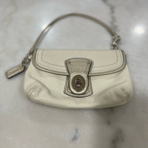 Coach Wristlet - Gold with a Pink Lining - Picture 4 of 8